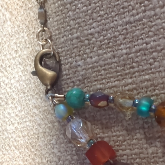 Holly Yashi Necklace - Picture 4 of 4